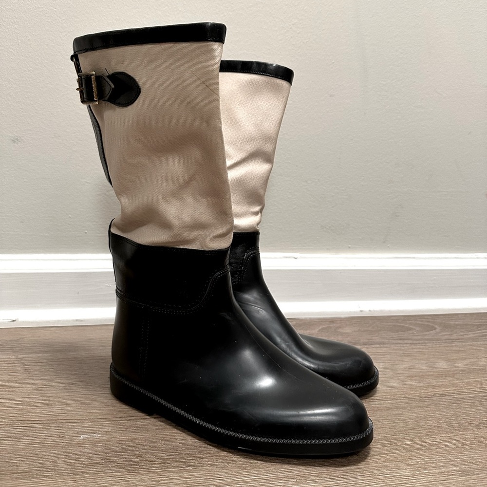 Burberry Rubber Rain Boots. Size 38.